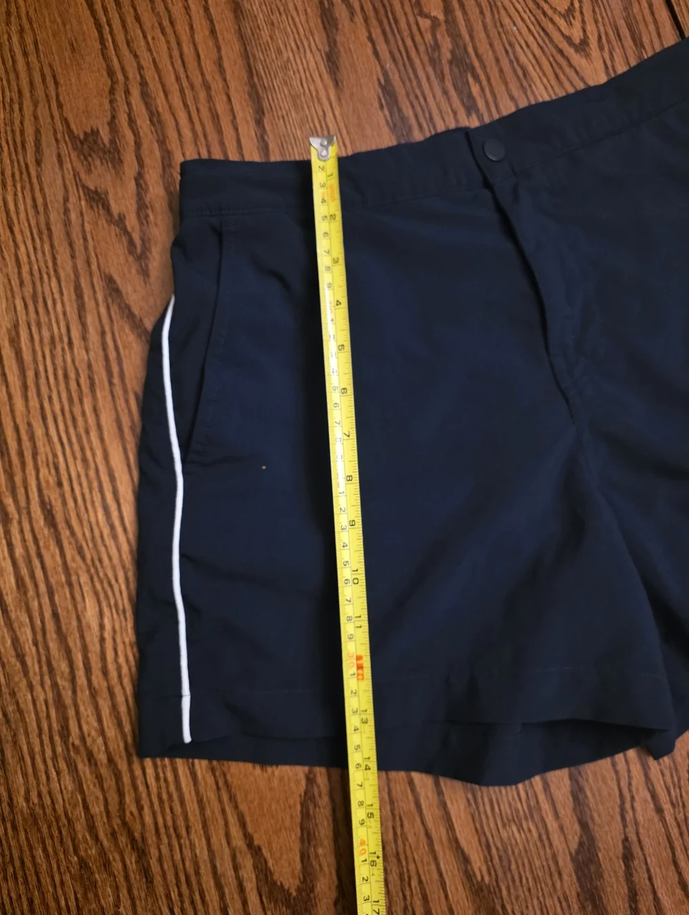 Abercrombie & Fitch Navy Athletic Shorts with White Retro Piping - Size Small